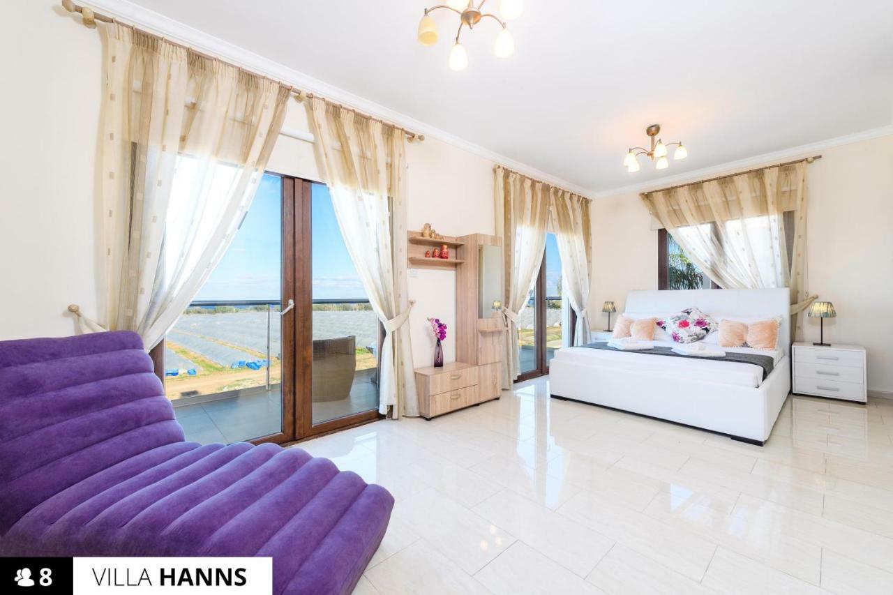 Blue Water Bay Villas Paralimni Ngoại thất bức ảnh