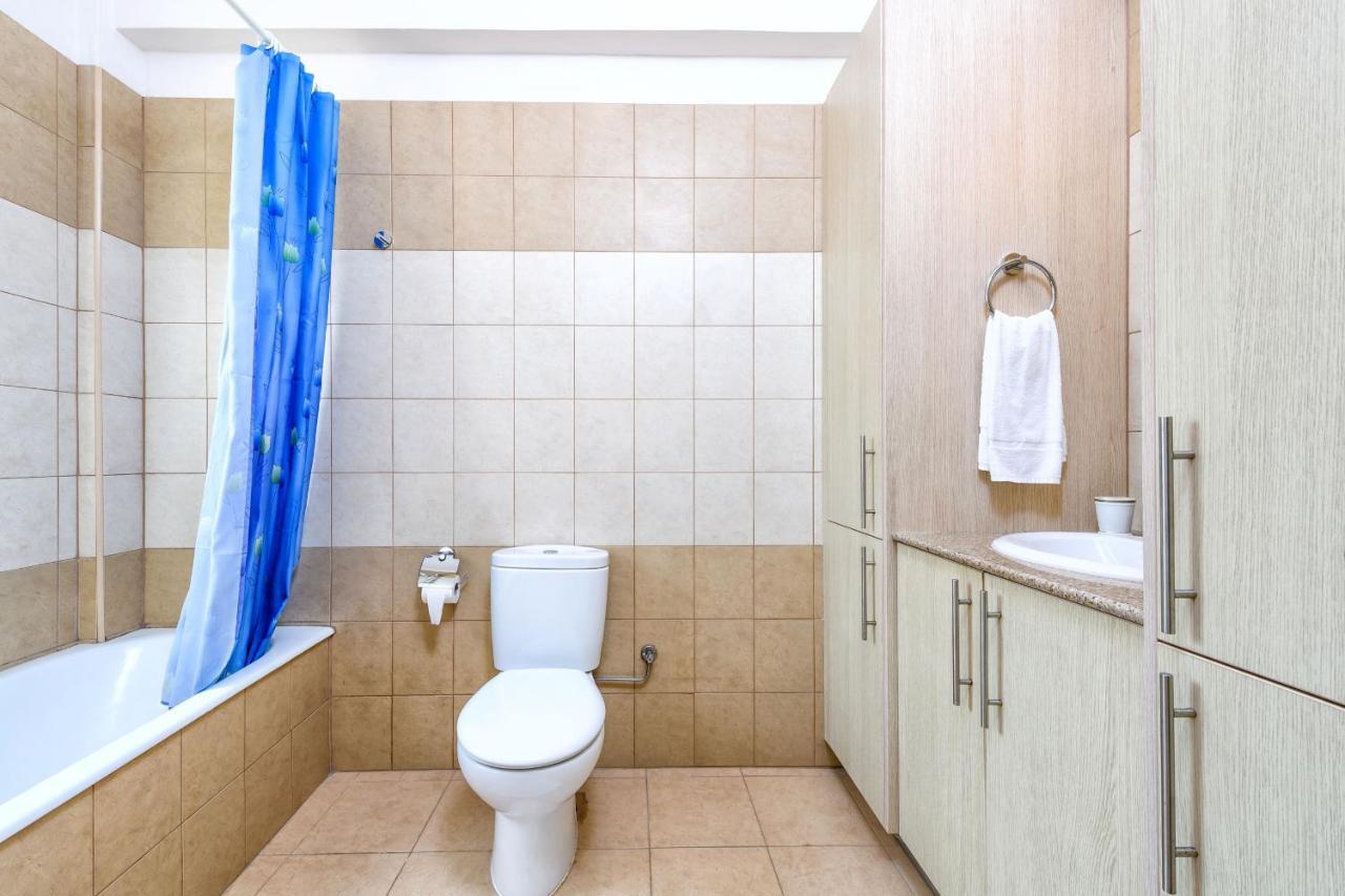 Blue Water Bay Villas Paralimni Ngoại thất bức ảnh