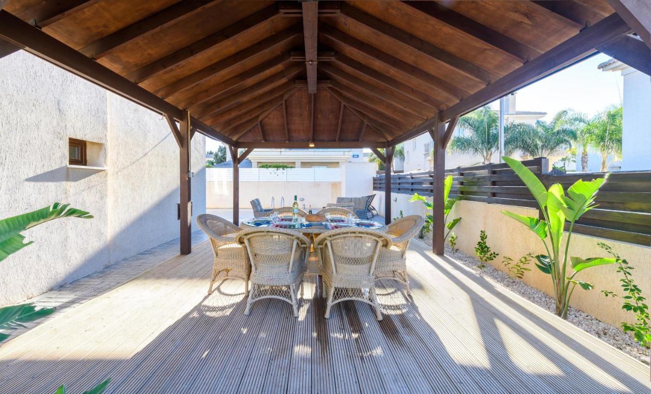 Blue Water Bay Villas Paralimni Ngoại thất bức ảnh